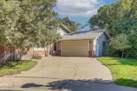 Pet-friendly Yard! Home 3 Mi to Sky River Casino