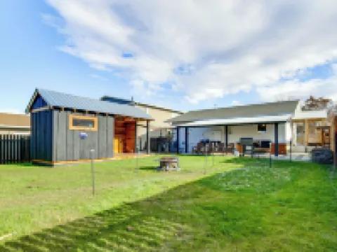 12 Mi to Bozeman: Pet-friendly Gem w/ Sauna & Yard Hotels in Belgrade