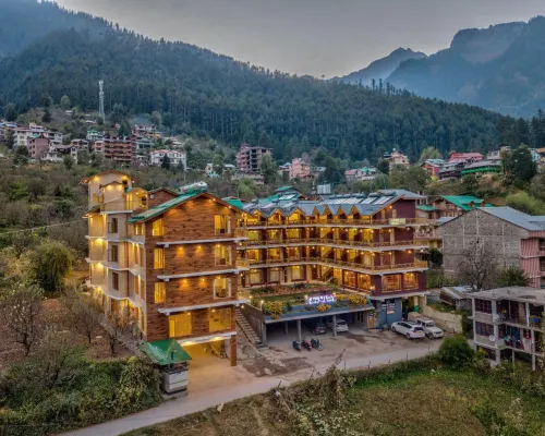Snow Peak Retreat & Cottage Hotels in Manali