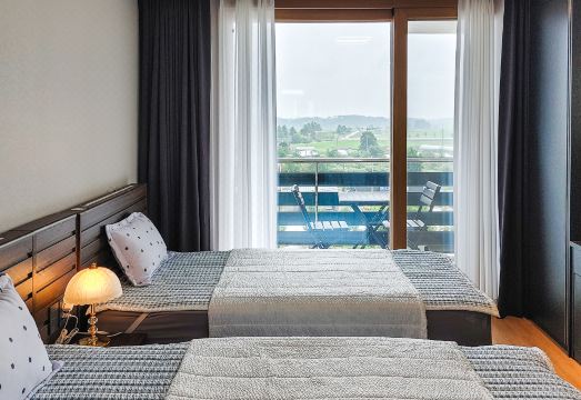 덕산 숙소 비교 분석 이미지