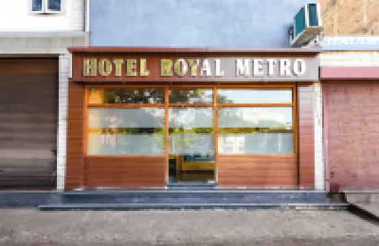 Fabhotel 皇家地鐵酒店