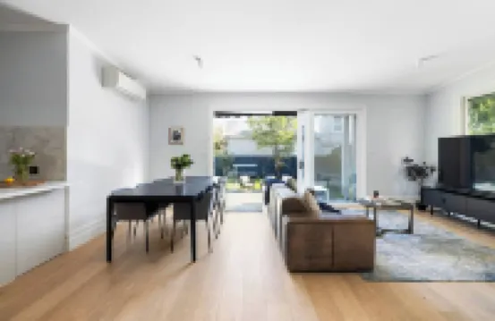 Brighton Designer Retreat Walk to Beach & Cafes