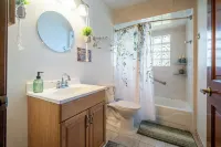 Cozy 4bed 2bth villa - daytona beach Hotels in Deltona