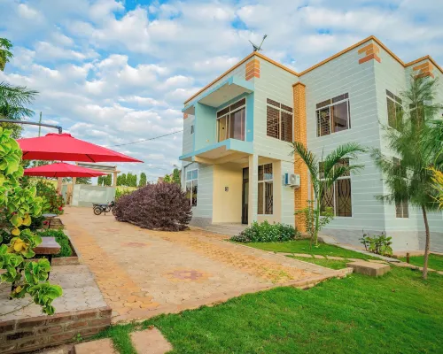 Volunteer Hostel Hotels in Moshi