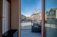 2BD Sweetwater Condo - Community Park, Pool + Hot Tub - Mountain View