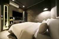 Jecheon Case Hotel