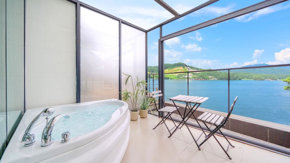 Gapyeong White Cube 24 Spa Pension