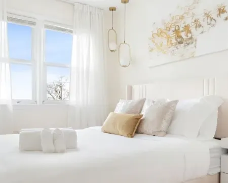 Prime Luxe 3-BR NYC - Free Parking Hotels in White Plains