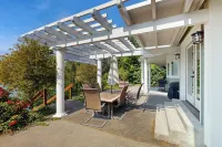 Plummer Lakefront Home: Fish & Kayak - Wifi