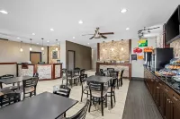 Quality Inn & Suites des Moines Airport