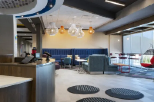 Tru by Hilton Irving DFW South