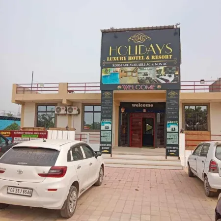 Holidays Luxury Hotel & Resort