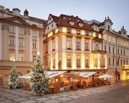 Hotel U Prince Prague by Bhg Отели рядом с достопримечательностью «Староместская площадь»