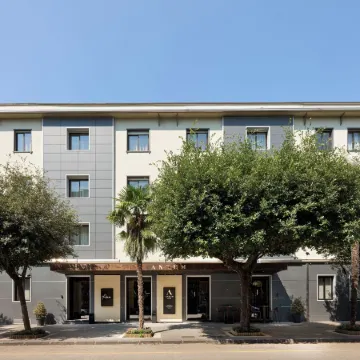 Antum Hotel