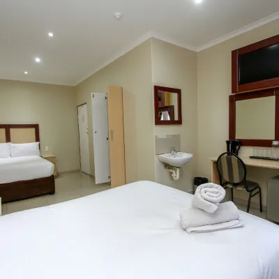 PLM Palace Lodge Hotels near Wilson's Wharf