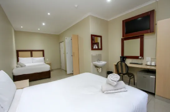 PLM Palace Lodge Hotels near Emmanual Cathedral