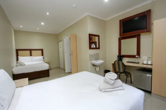 PLM Palace Lodge