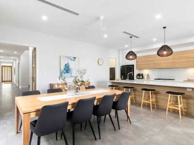 Northshore Luxe Pool House Glenelg North