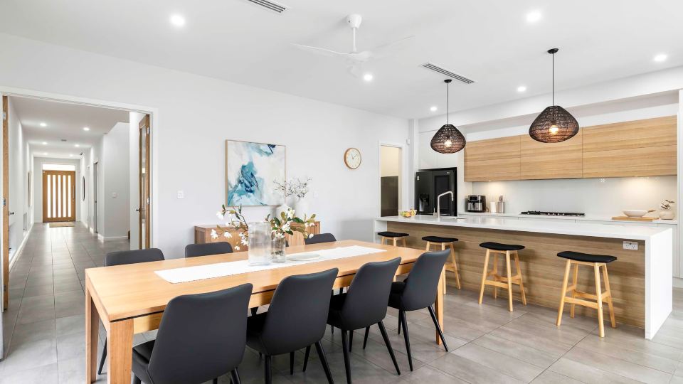 Northshore Luxe Pool House Glenelg North