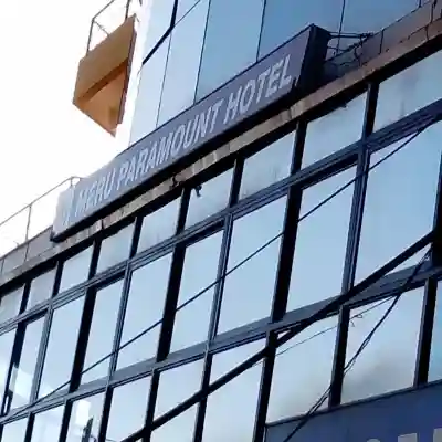 Meru Paramount Hotel Hotel Exterior