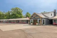 The Lakehouse Inn at Sledd Creek