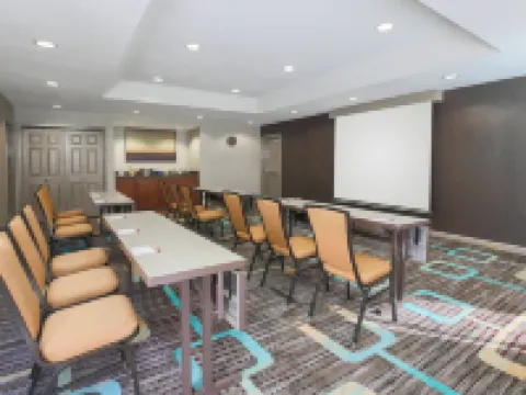 Residence Inn Bakersfield ベーカーズフィールドのホテル