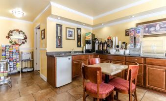 Rodeway Inn & Suites Jacksonville Near Camp Lejeune