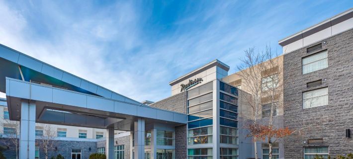 Radisson Hotel & Conference Centre Calgary Airport Hotels in Calgary
