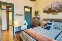 Downtown Montrose Apartment, 12 Mi to Natl Park! - 3-Star