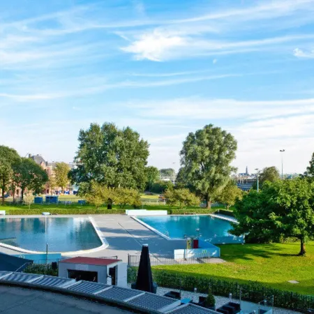 WestCord Art Hotel Amsterdam Отели рядом с достопримечательностью «Культурно-развлекательный комплекс Вестергасфабрик»