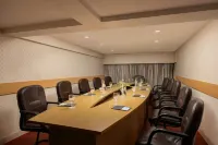 The Fern Residency Jodhpur, Series by Marriott - موقف سيارات