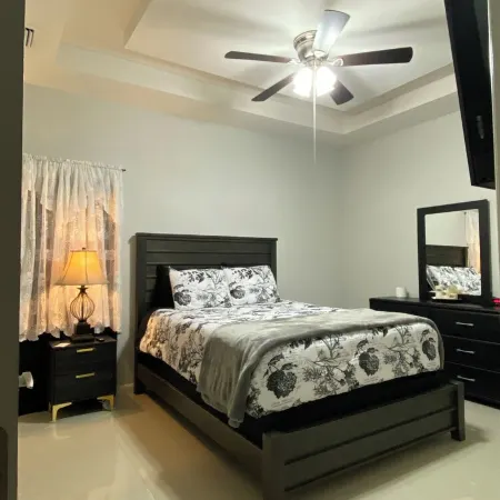 McAllen Tx Divine Apartment 2Bedroom-2Bath, Patio, close Airport, Shopping