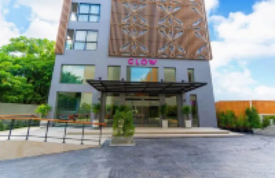 TARA Bangkok Riverside, Wellness Retreat (Formerly GLOW Bangkok Riverside) クルサパ周辺のホテル