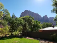 Cliffrose Lodge and Gardens