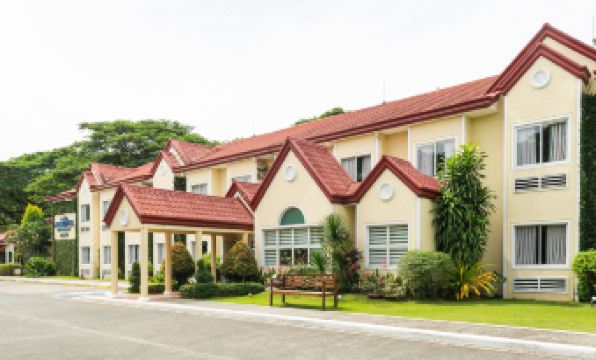 Microtel by Wyndham Tarlac