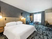 Crowne Plaza KEARNEY by IHG Hotels in Collins
