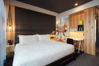 Alt Hotel Calgary East Village