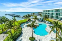 435 Strand Dr - spa