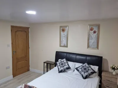Cozy 2-bedroom Apartment in Tyseley, UK - Perfect City Retreat Hotels in der Nähe von Sarehole Mühle