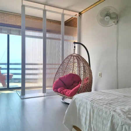Namhae Skyblue Sea Pension