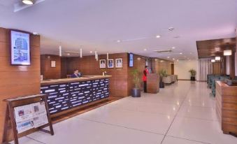 Avari Xpress Gulberg