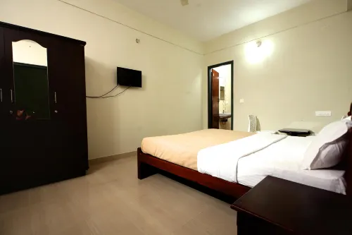 Misty Hills Resort - 2-Star