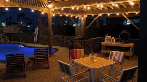Channelfront - Remodeled - Pool - Boatslips