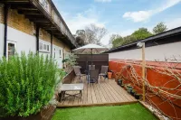 Charming Ground Floor Flat in Twickenham Hotels near Twickenham Stadium