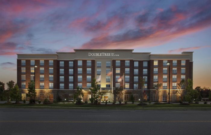 DoubleTree by Hilton Hotel Raleigh - Cary