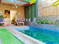 Charming House with Private Pool - Private Pools