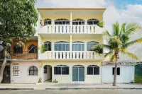 HOTEL CASA PALMARES