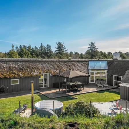 "Ansine" - 1.2km from the Sea