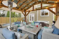 Hot Tub, Heated Pool, Fire Pit: 6 Mi to Campus - Boutique