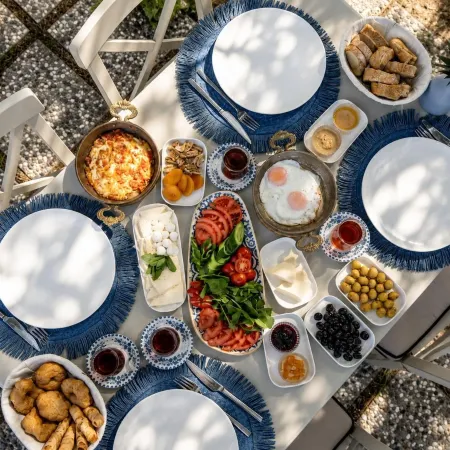 Voger Alaçatı Family
